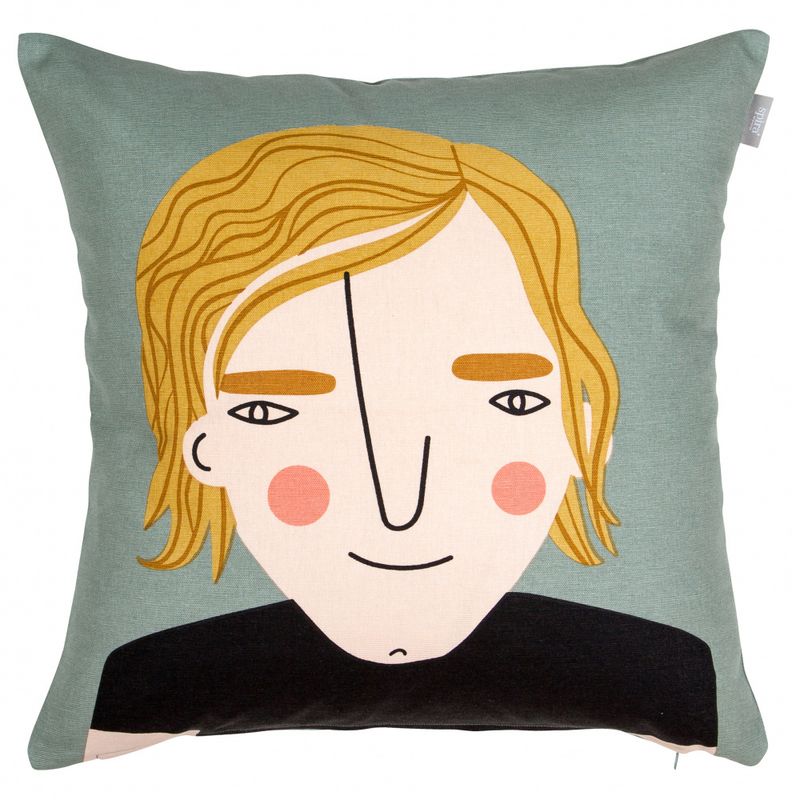 PUTETREKK – Anders med surfelook – 50 x 50 cm – Spira of Sweden