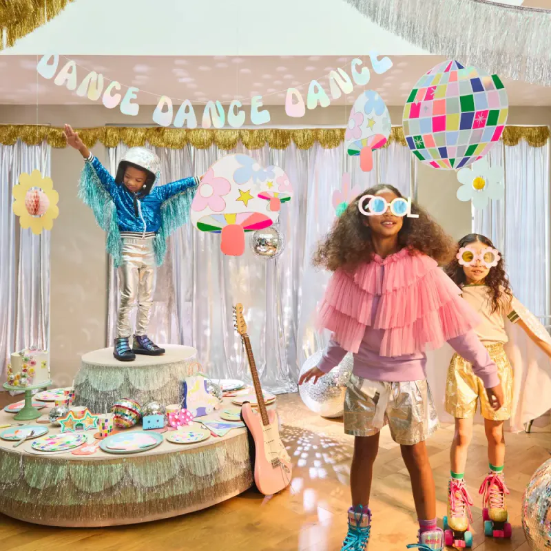 GIRLANDER – Groovy Dance – Meri Meri