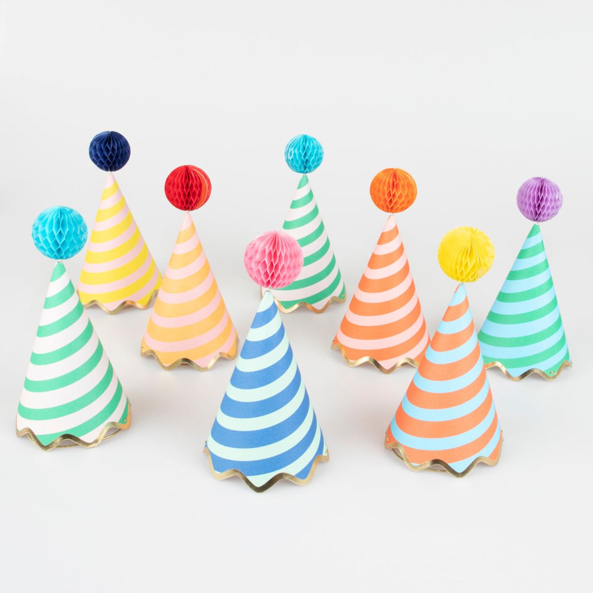 PARTYHATTER – Striper og honeycomb-kuler – 8-pk – Meri Meri