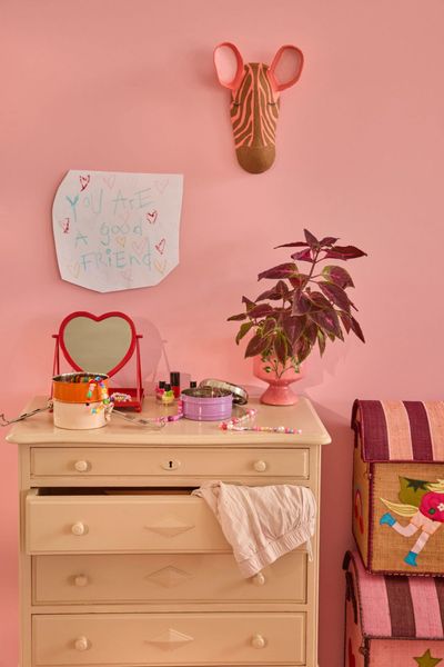 Hovedbilde VEGGDEKOR – Sebrahode Rosa – Rice