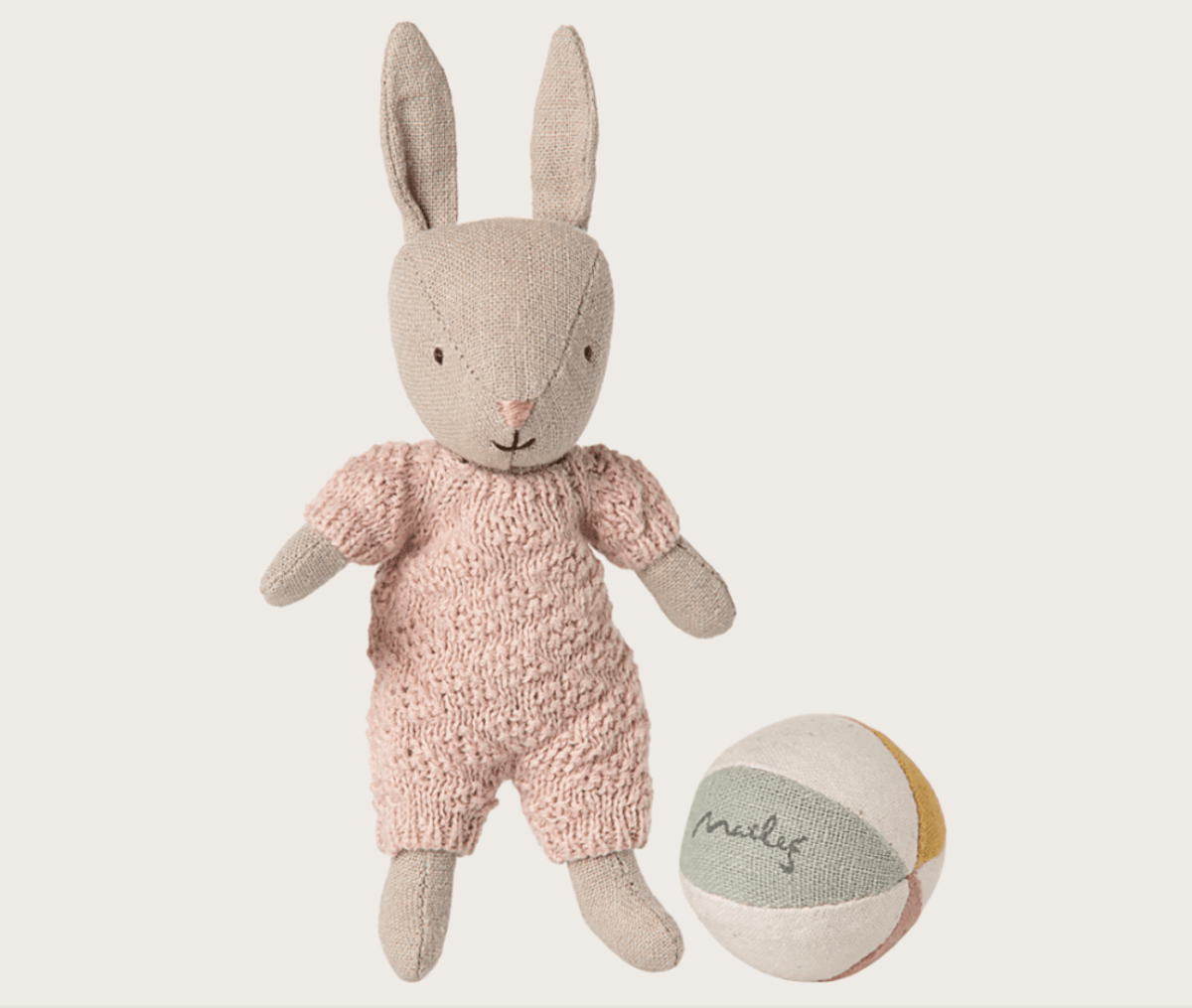 KANIN – Baby med ball – Micro – Sand / Rose – Maileg