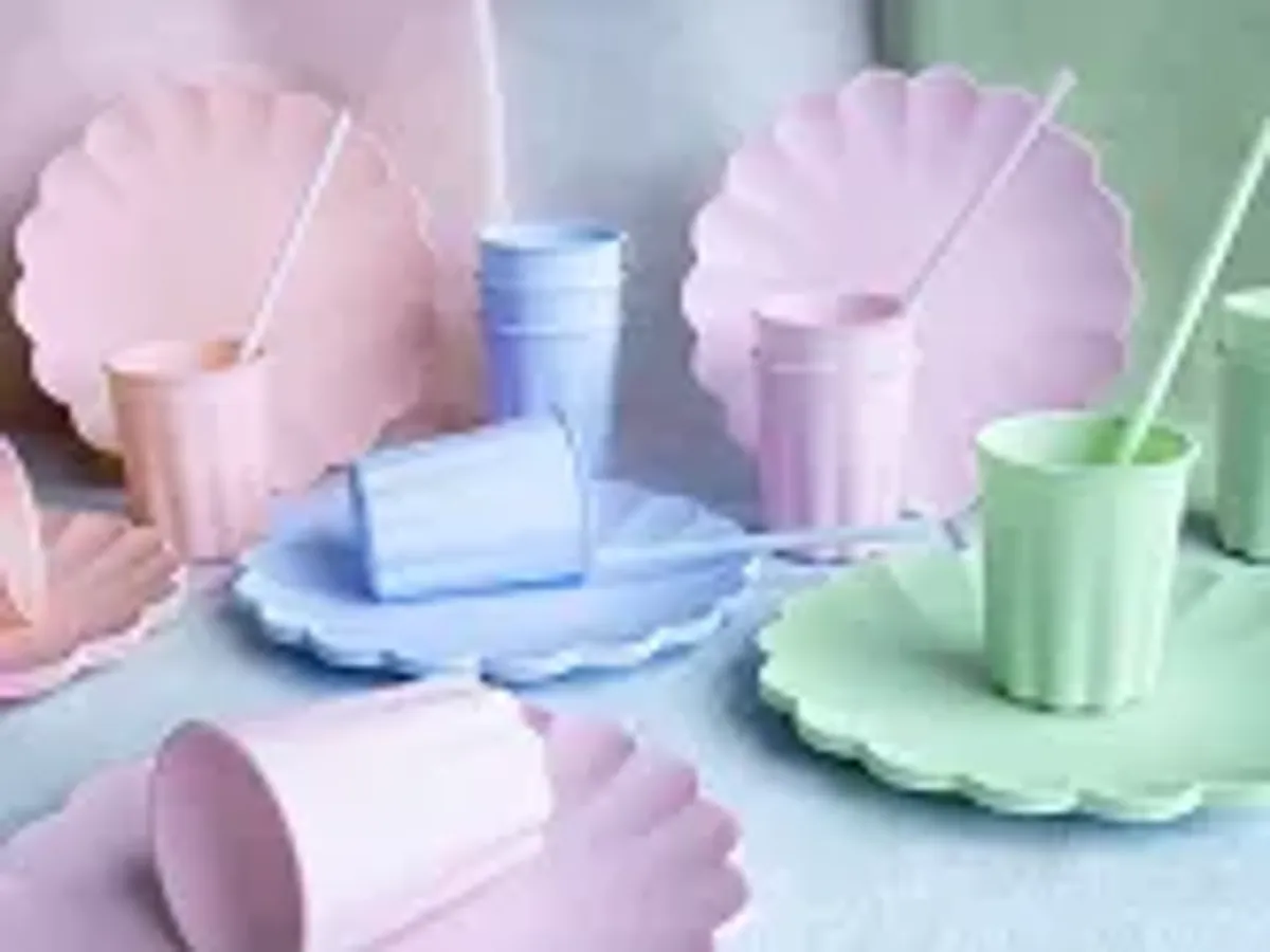 PLASTKOPPER – Grønn – 4 pk – PartyDeco