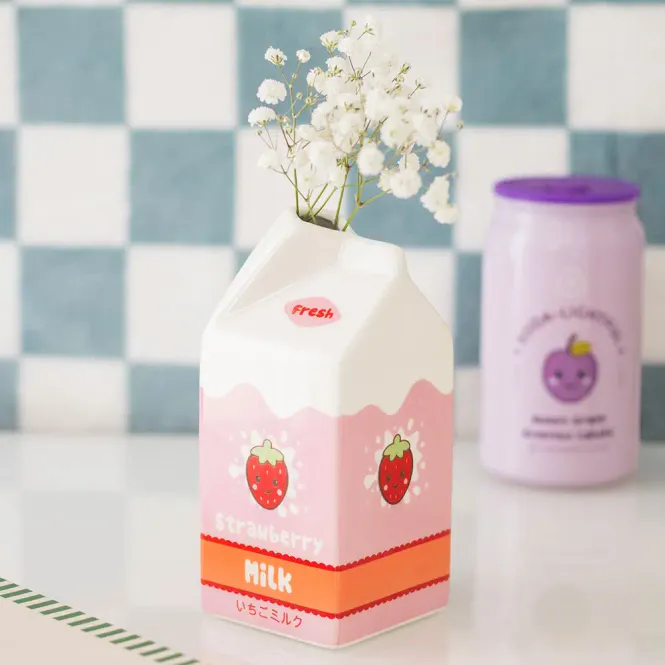 Hovedbilde VASE – Strawberry Milk – Something Different