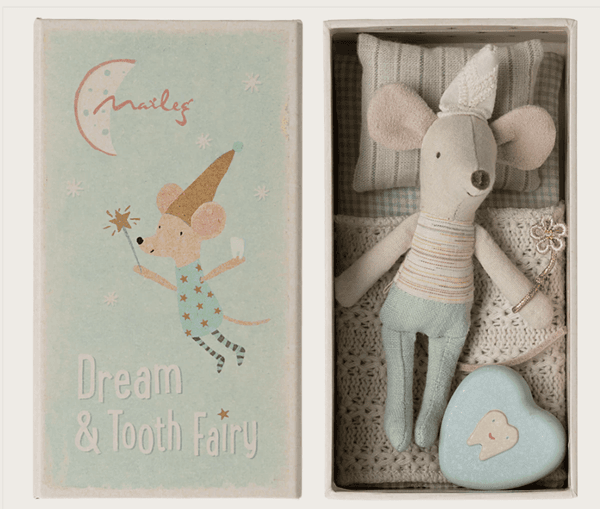 Hovedbilde TANNFE-MUS LILLEBROR – Blå med eske – Maileg