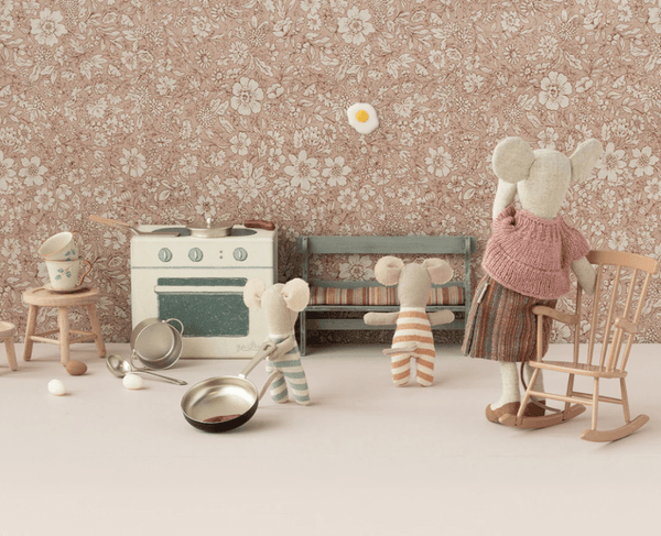 Hovedbilde GYNGESTOL TIL MUSENE – Mørk pudder – Maileg